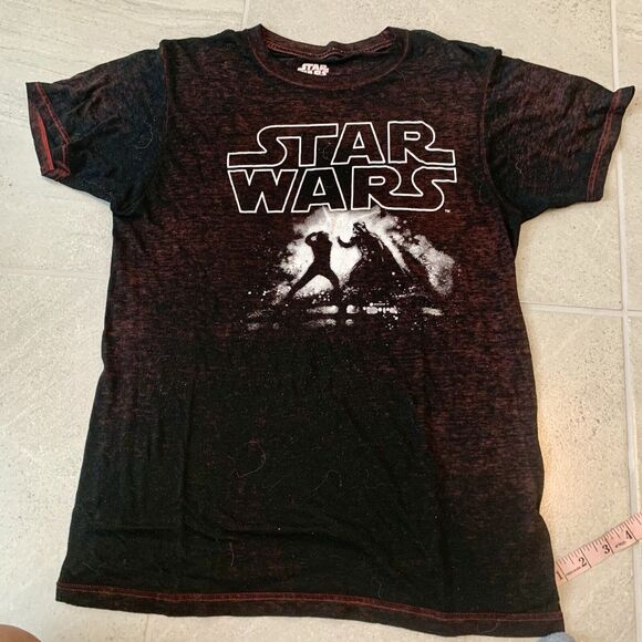 Men’s Star Wars Black T Shirt Size S Lightweight - Picture 1 of 5